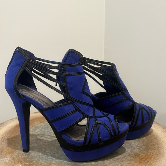 Sexy Stappy Ankle Indigo Suede Platform Heel. 5” heel. Size 9 - Picture 2 of 8